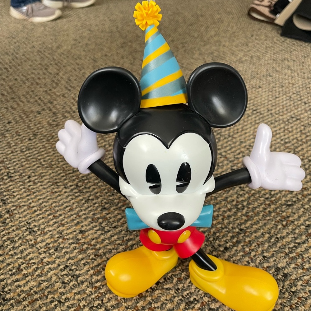 Disney Mickey Mouse Party sipper cup